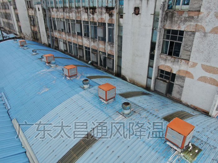 鋼結(jié)構(gòu)廠通風降溫.jpg